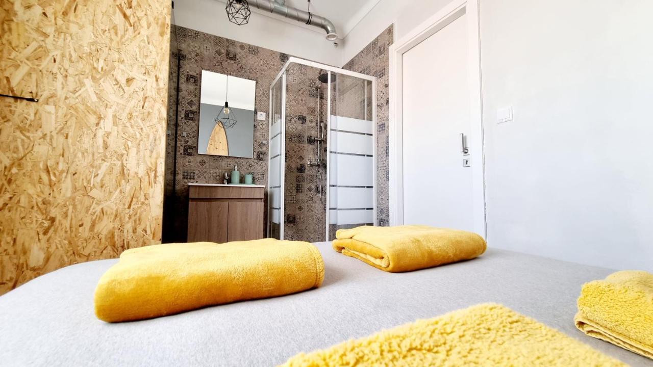 Family Surf Home - Hostel Mafra Eksteriør billede